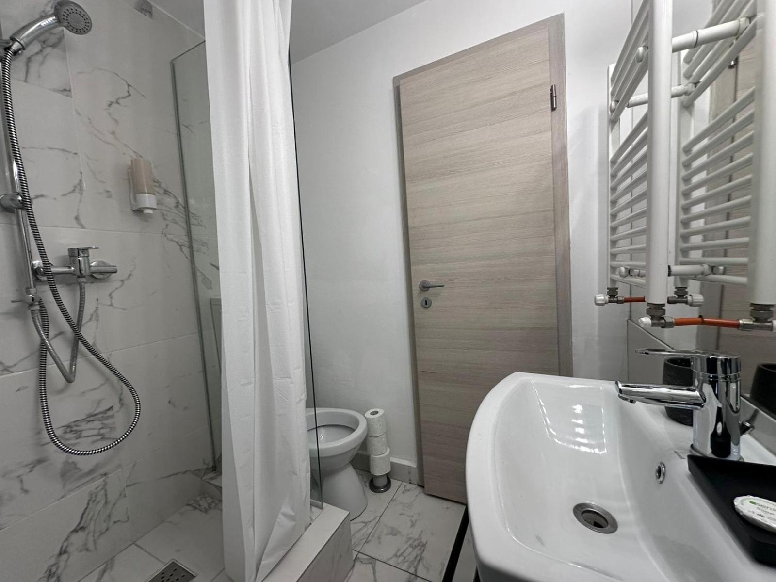 بوخارست Heights Accommodation City Center المظهر الخارجي الصورة